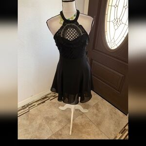 Lulu's black dress size small